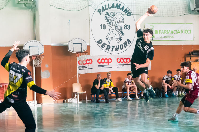 Pallamano Derthona chiude in bellezza: 41-36 al Cassano Magnago nell’ultima di Serie B